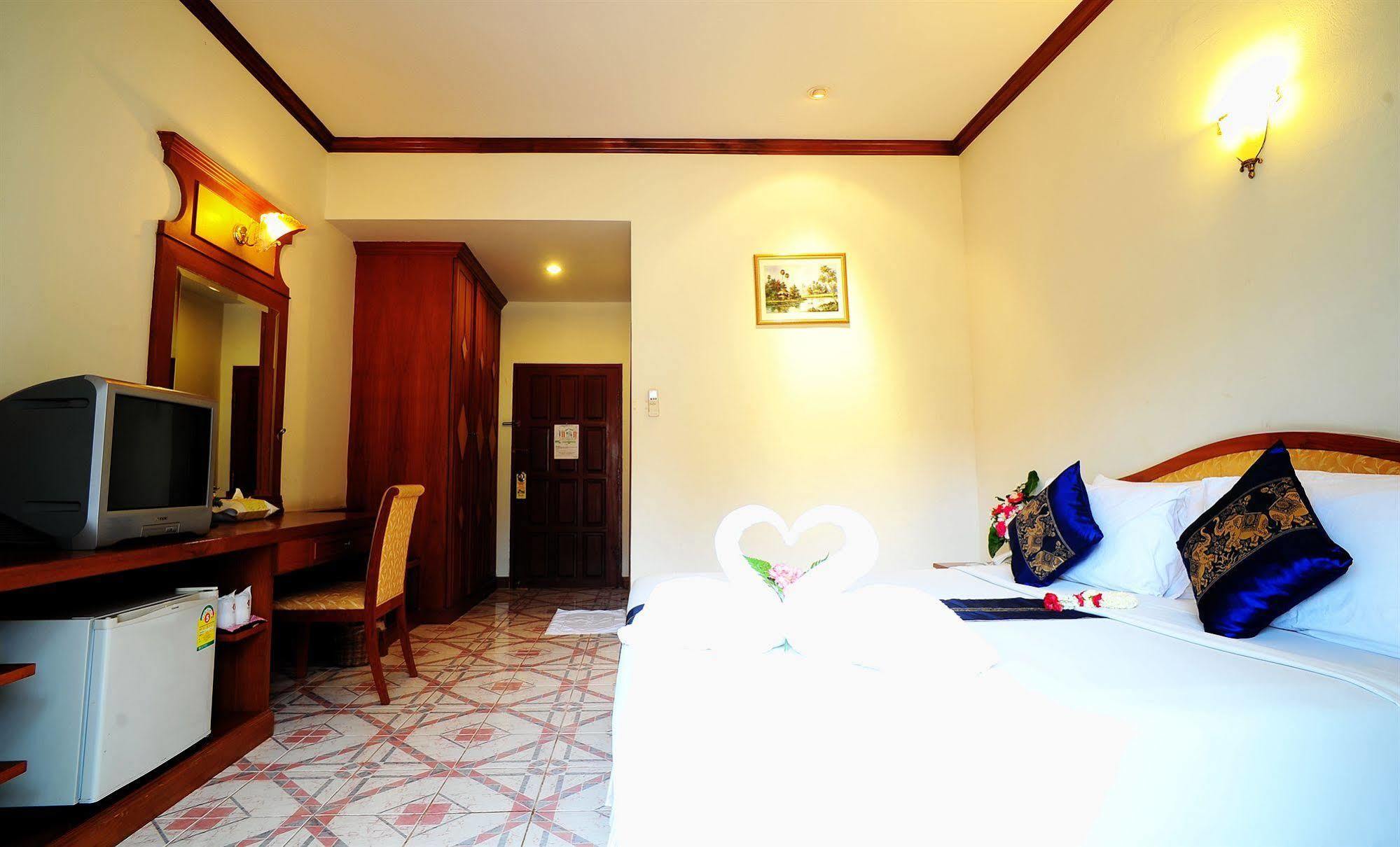 Indochina Hotel Sa Kaeo Extérieur photo