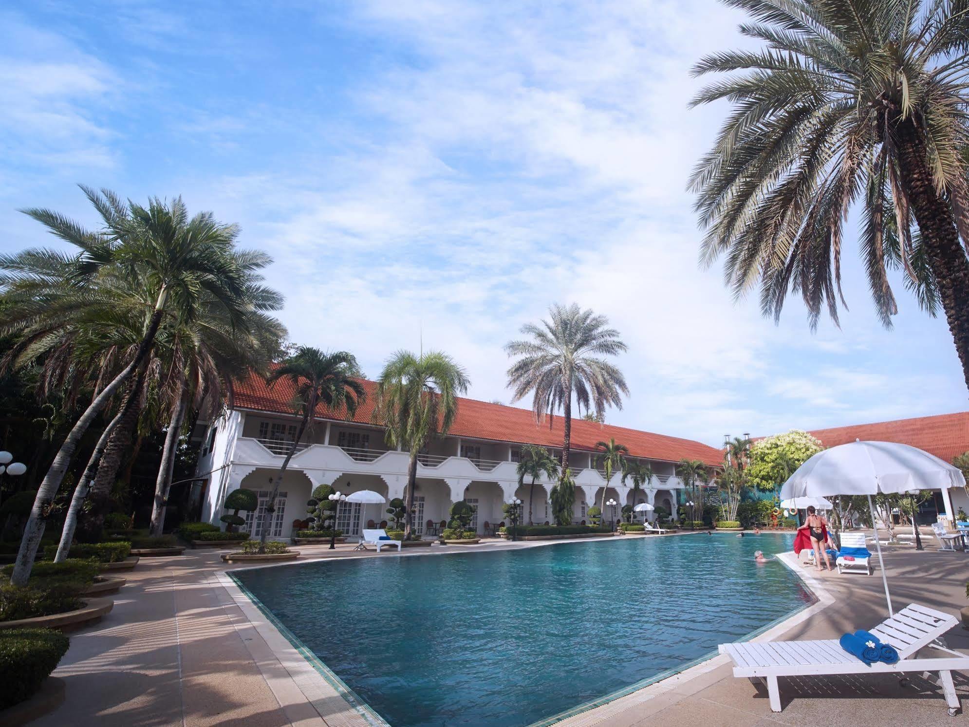 Indochina Hotel Sa Kaeo Extérieur photo